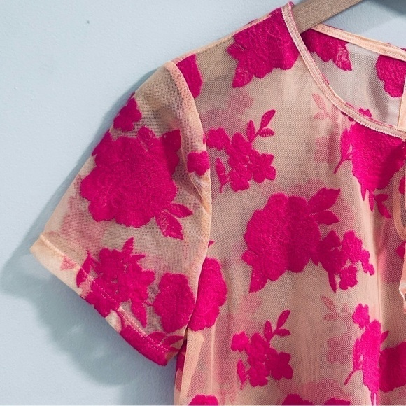 FOREVER 21 Contemporary Embroidered Rose Sheer Mesh Shirt Womens Size Small - Picture 5 of 9